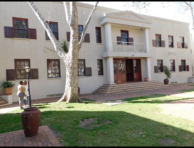 400M² OFFICE FOR SALE IN FERNDALE
